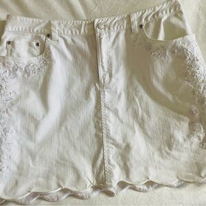 Lilly Pulitzer white skirt Size‎ 10